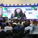 Esther Dweck destaca o fortalecimento da gestão pública na abertura do XV CONSAD