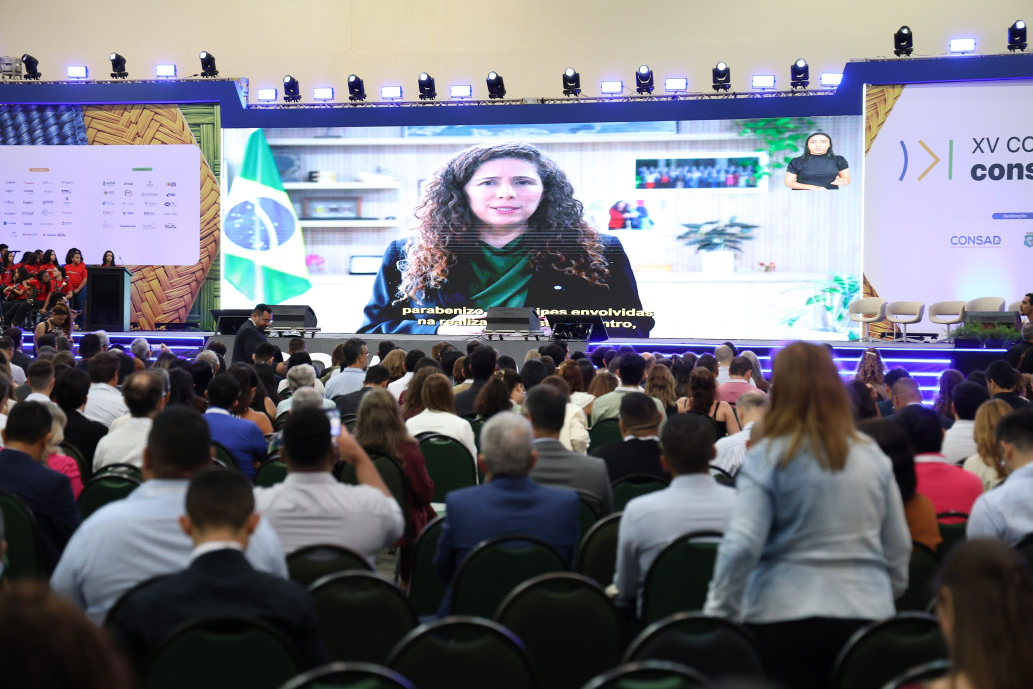 Ministra Esther Dweck na abertura do XV Congresso Consad