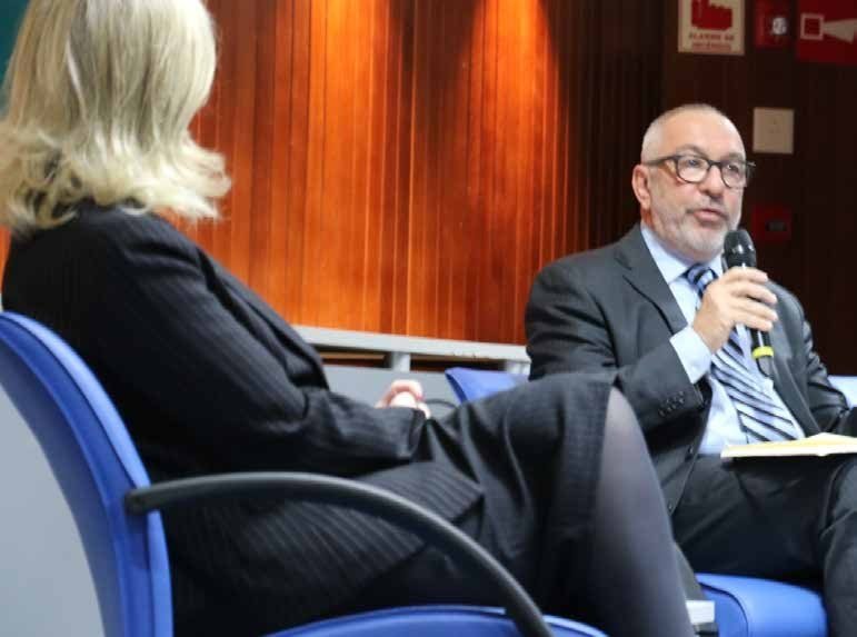 Painel de debate sobre gestão pública